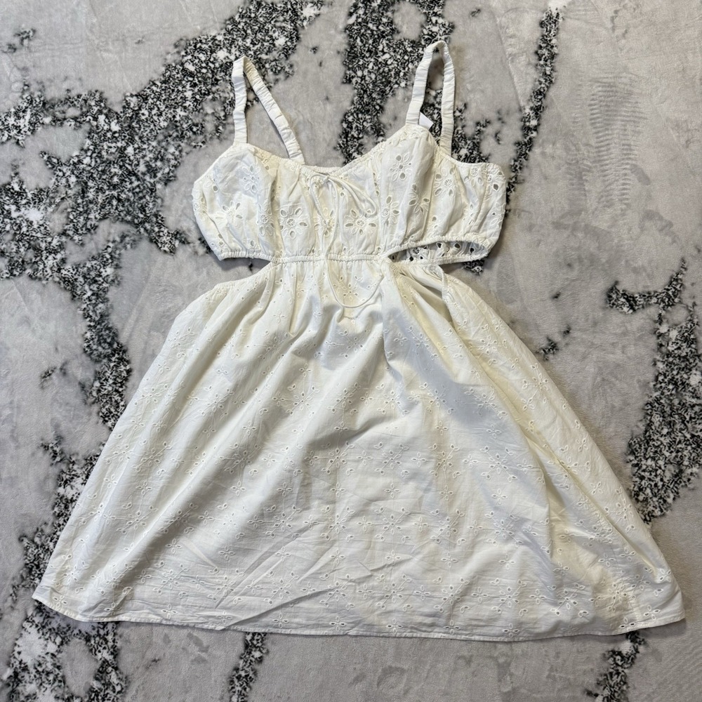 American Eagle Dress Womens Size XL White Floral Butterflies Embroidered Cut Out